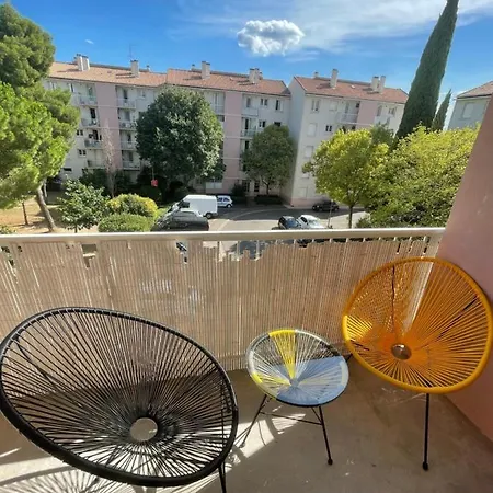 Proche Du Centre-ville Homestay *